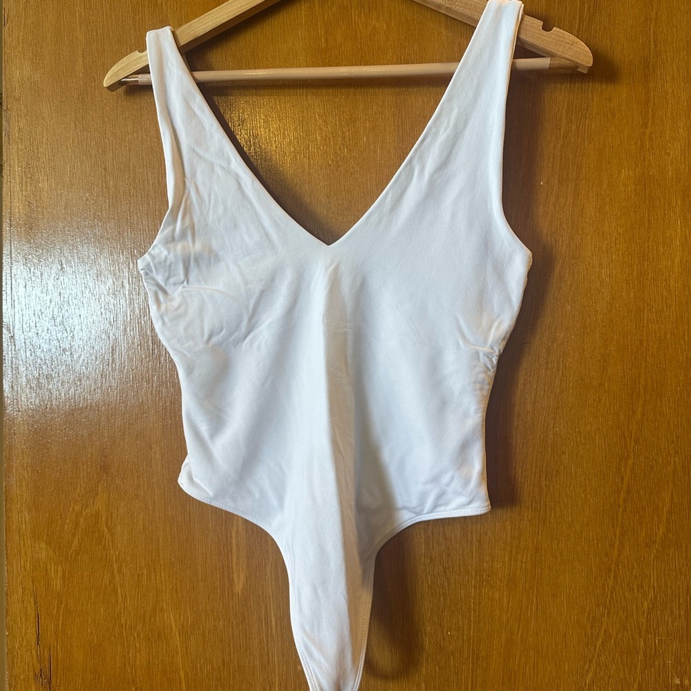 Aritzia Babaton White Contour V-Neck Tank Bodysuit